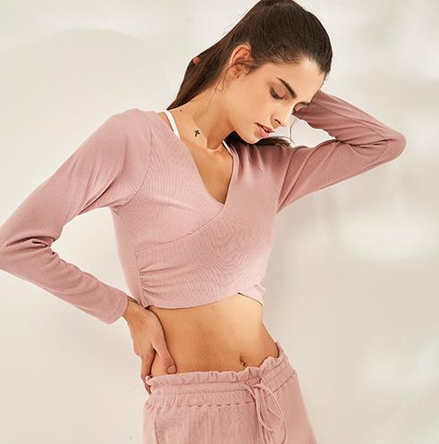 Long Sleeve Ribbed Yoga Crop Top